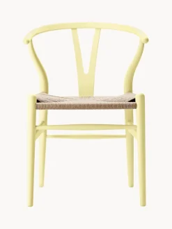 Silla de madera con asiento tejido a mano CH24