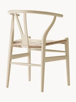 Silla de madera con asiento tejido a mano CH24