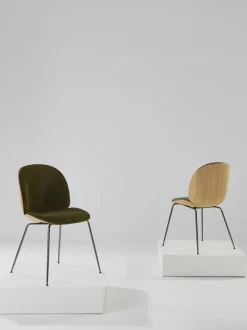 Silla de terciopelo con asiento Beetle