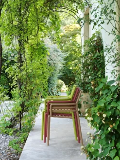 Sillas de jardín apilables con reposabrazos Doga, 2 uds.