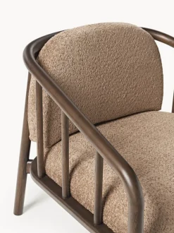 Sillón de madera de fresno con tapizado de borreguillo Balin