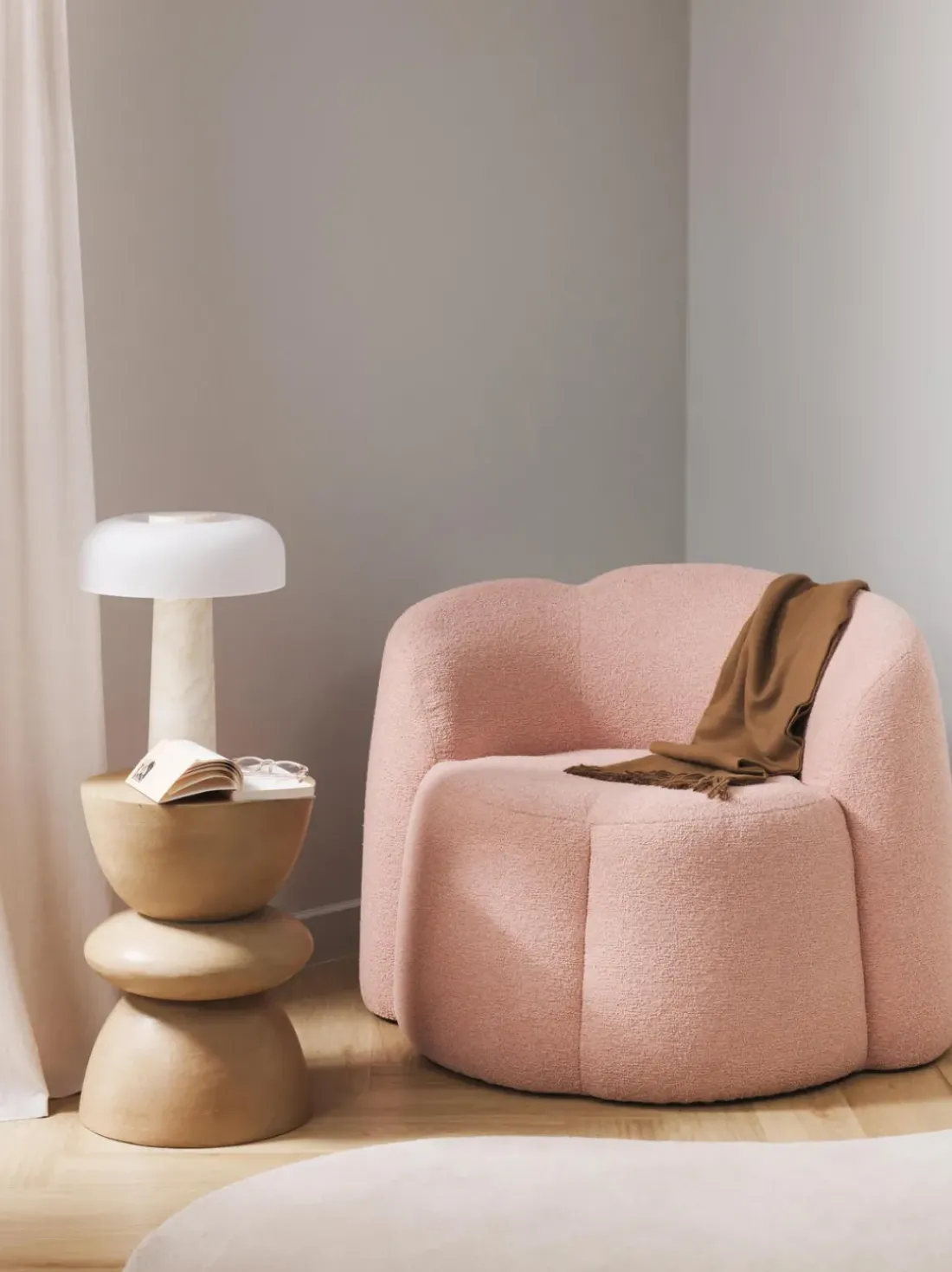Sillón en tejido bouclé Fleur
