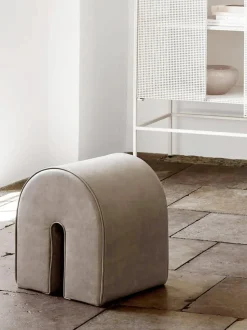 Taburete tapizado en piel de nobuck Curved