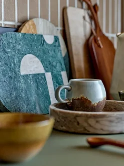 Taza artesanal con esmalte Paula
