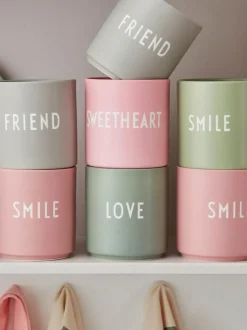 Taza con frase de diseño Favourite SMILE
