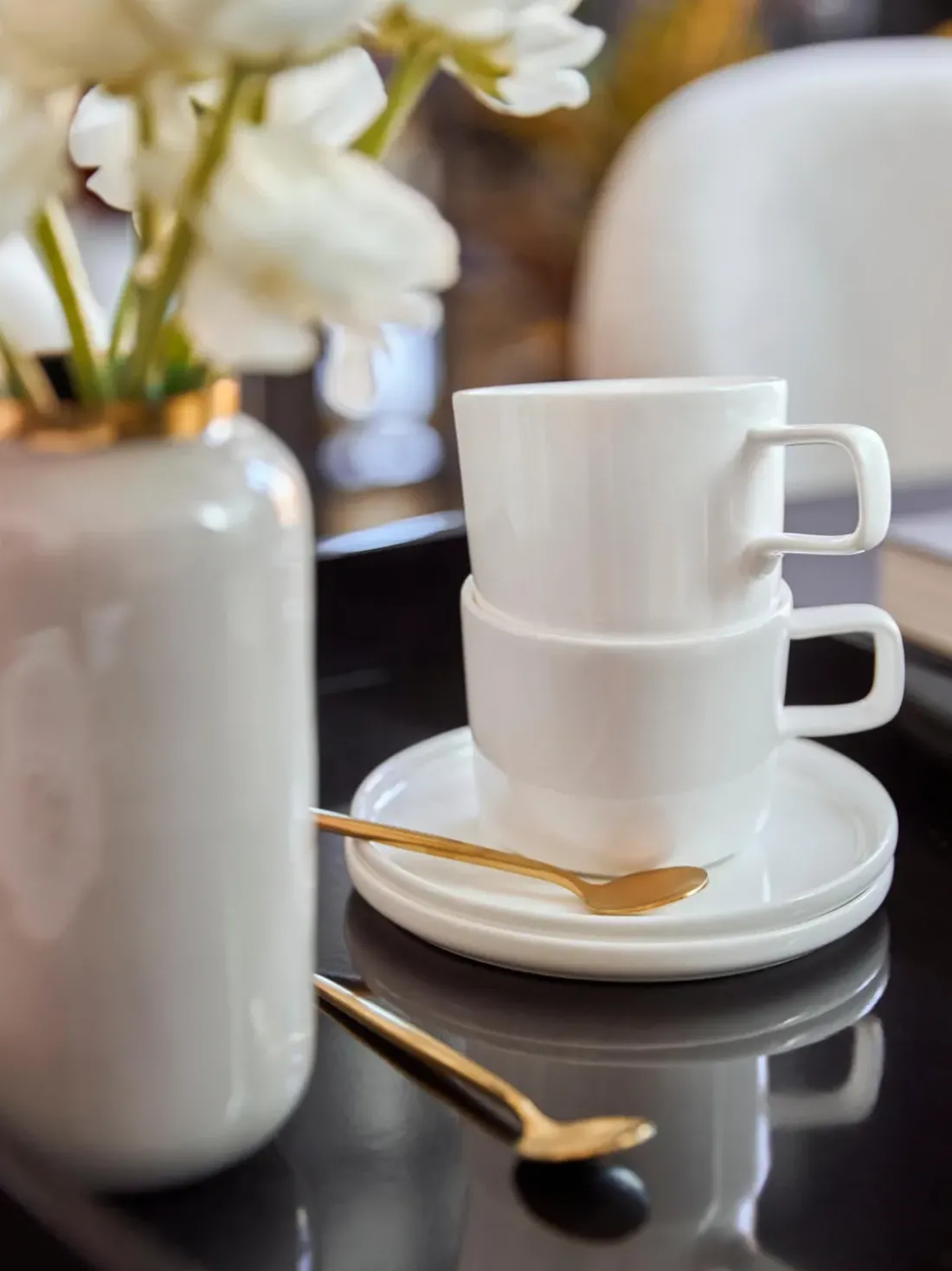 Tazas de café con platitos de porcelana Oco, 6 uds.