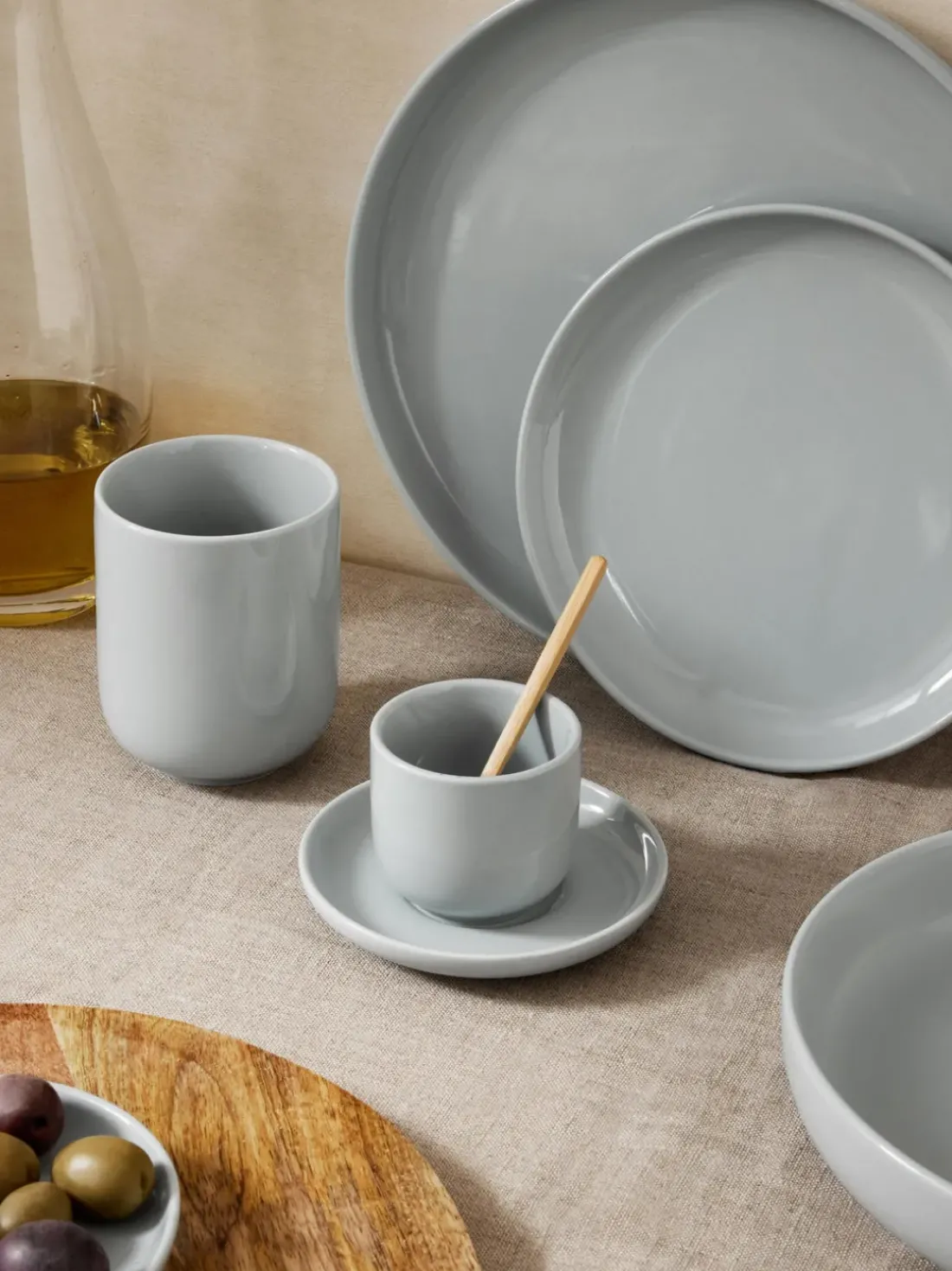 Tazas de café espresso con platitos de porcelana Nessa, 4 uds.