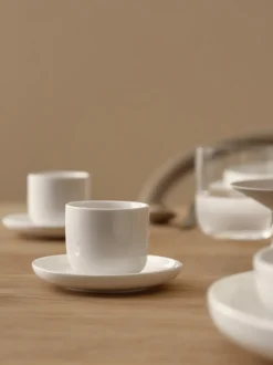 Tazas de café espresso de porcelana con platitos Nessa, 4 uds.