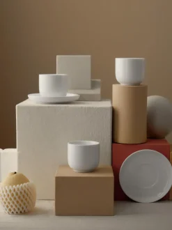 Tazas de café espresso de porcelana con platitos Nessa, 4 uds.