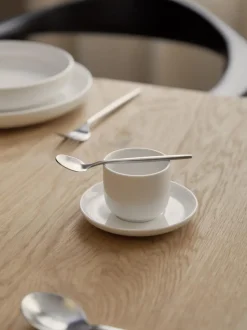 Tazas de café espresso de porcelana con platitos Nessa, 4 uds.
