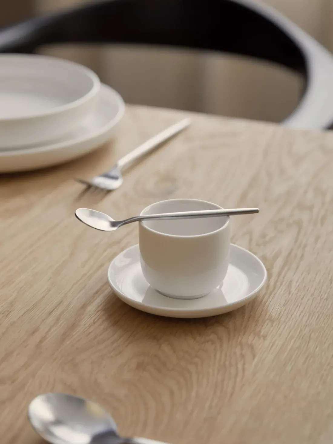 Tazas de café espresso de porcelana con platitos Nessa, 4 uds.