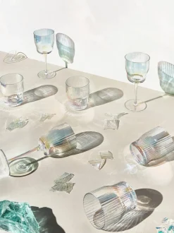 Vasos de agua soplados con relieve y brillo nacarino Juno, 4 uds.