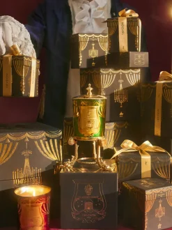 Vela perfumada artesanal Angelo (madera de cachemira, musgo y castaño glaseado)