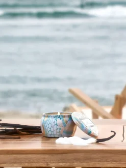 Vela perfumada artesanal California Summers (sal marina, vainilla cálida, madera de teca)