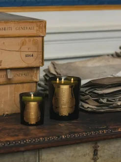 Vela perfumada artesanal de tres mechas Abd El Kader (jazmín)