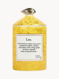 Vela perfumada artesanal Leo (rosa, sándalo y cedro)