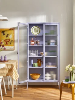 Vitrina de metal con cristal acanalado The Collector