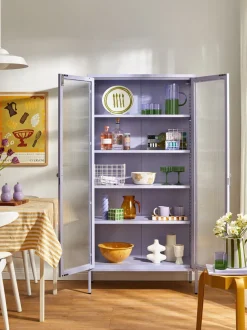 Vitrina de metal con cristal acanalado The Collector