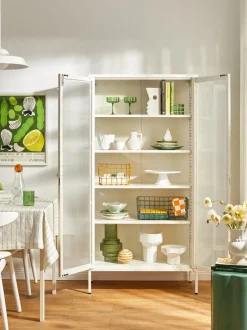Vitrina de metal con cristal acanalado The Collector