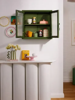 Vitrina de pared The Kit