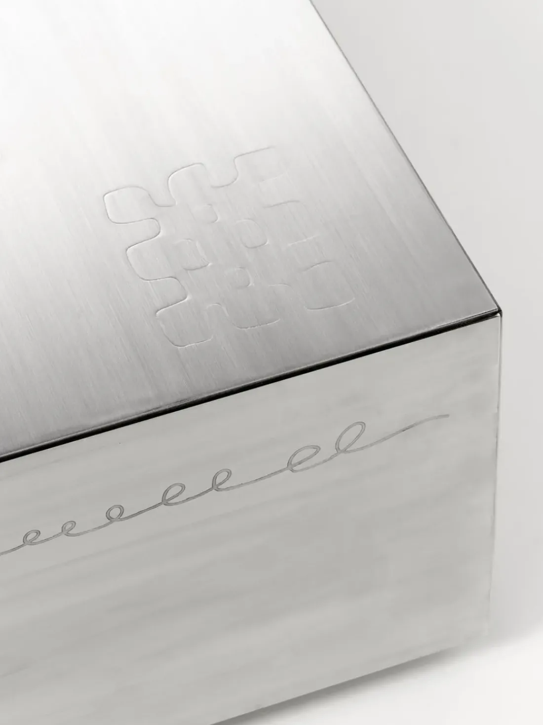 Westwing | Crosby Studios, mesa de centro de metal Basse